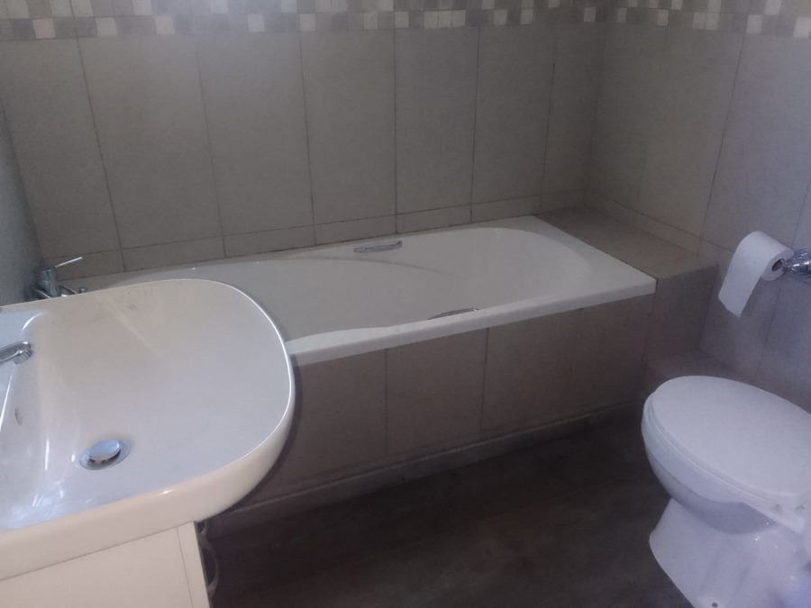 To Let 3 Bedroom Property for Rent in Kidds Beach Eastern Cape